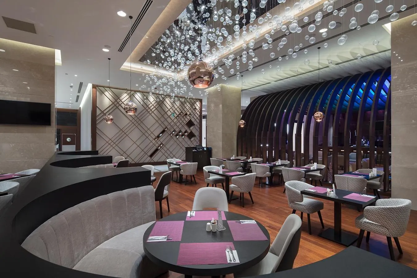 מלון Doubletree By Hilton Istanbul Umraniye