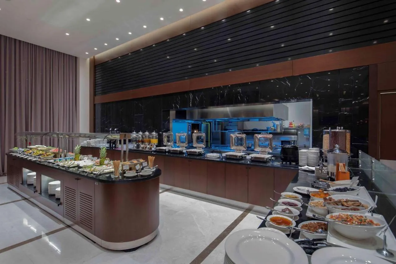 מלון Doubletree By Hilton Istanbul Umraniye