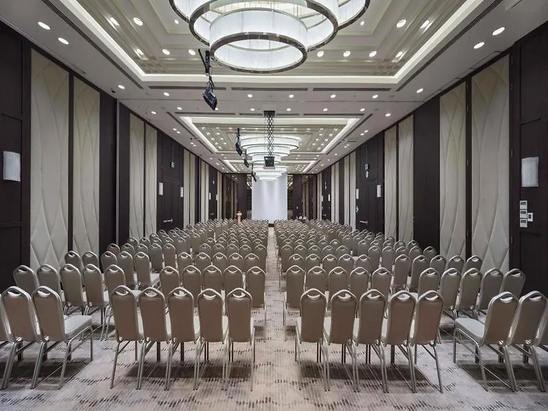 מלון Doubletree By Hilton Istanbul Umraniye