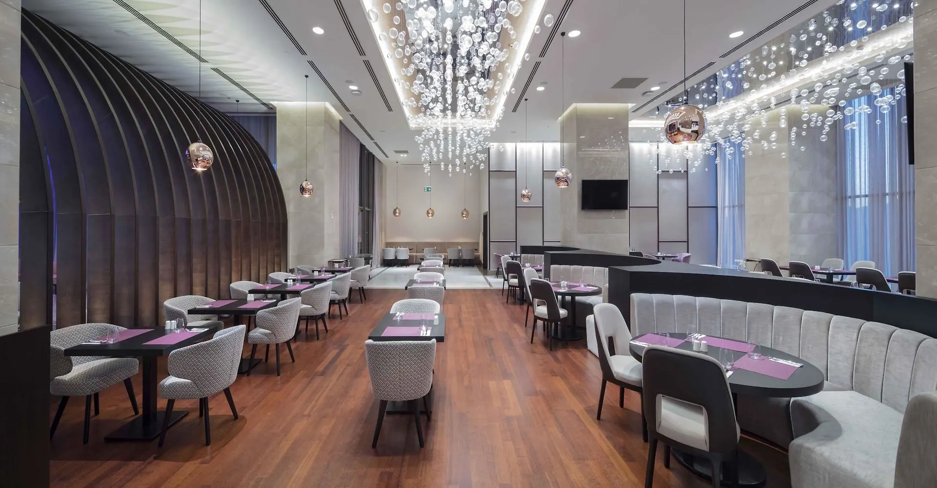 فندق Doubletree By Hilton Istanbul Umraniye
