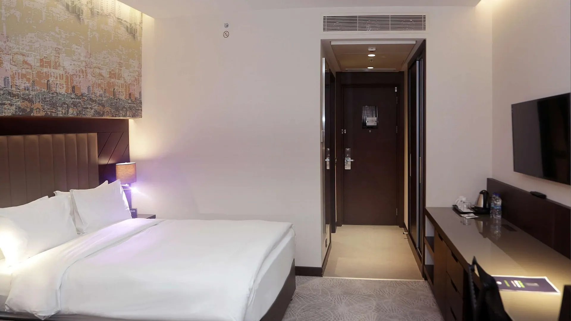 Отель Doubletree By Hilton Istanbul Umraniye