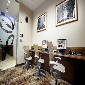 Отель Doubletree By Hilton Istanbul Umraniye 5*,
