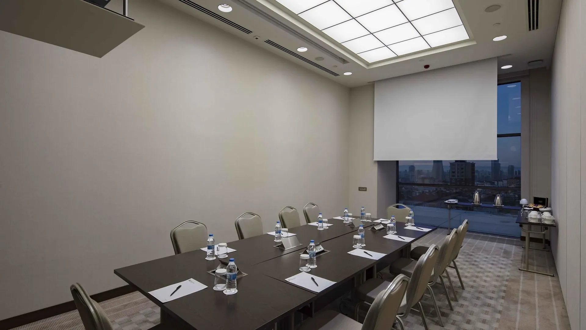 Отель Doubletree By Hilton Istanbul Umraniye